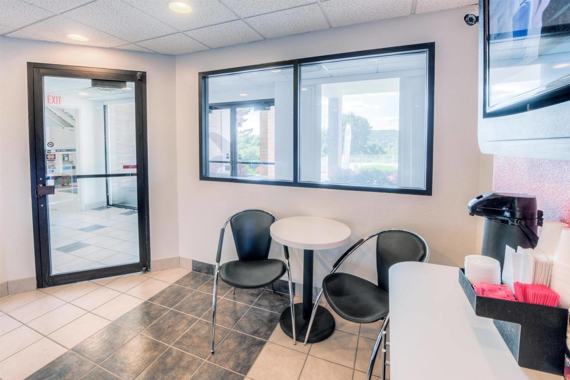 Motel 6-Niantic, Ct - New London Exteriör bild