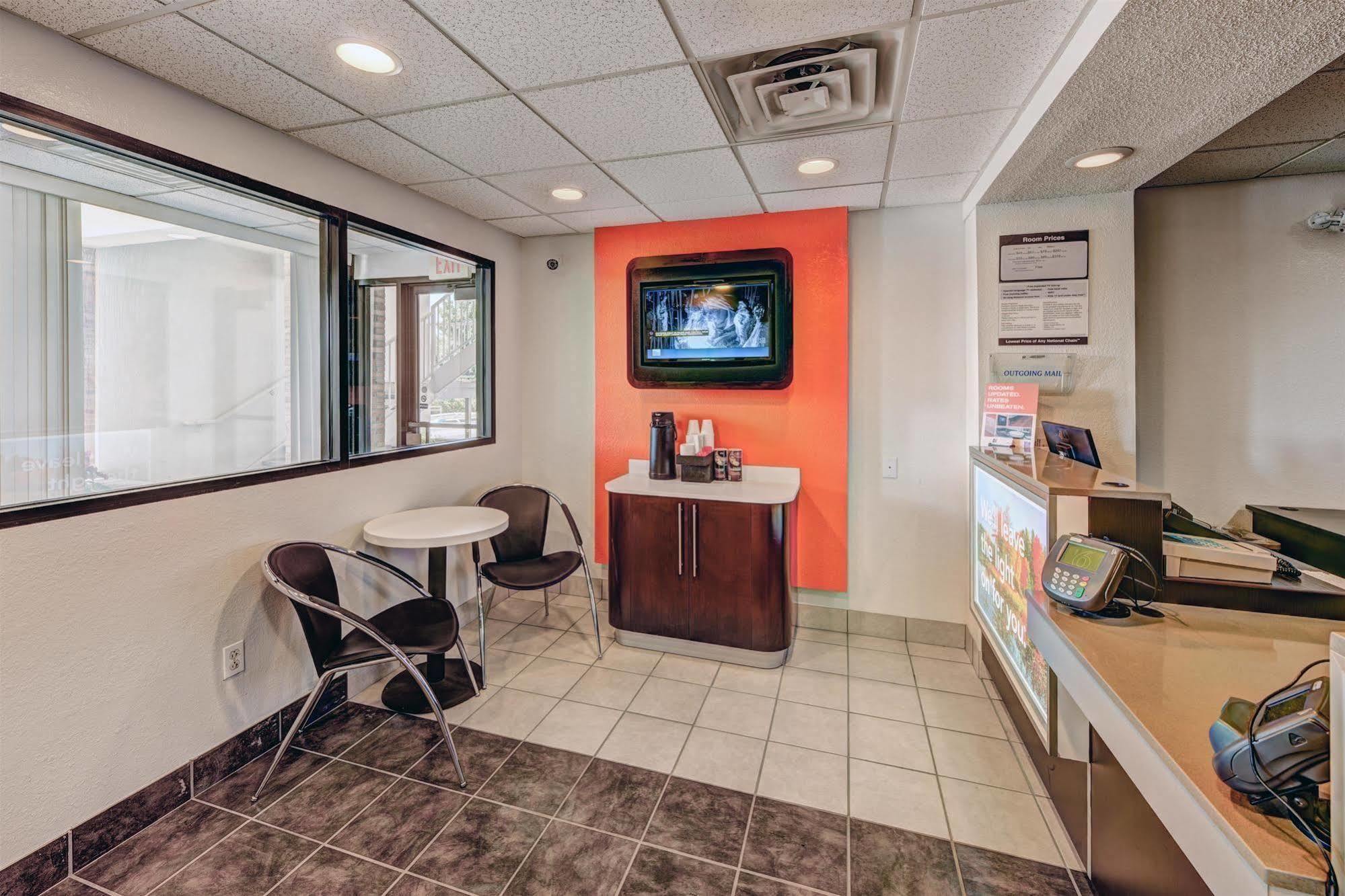 Motel 6-Niantic, Ct - New London Exteriör bild